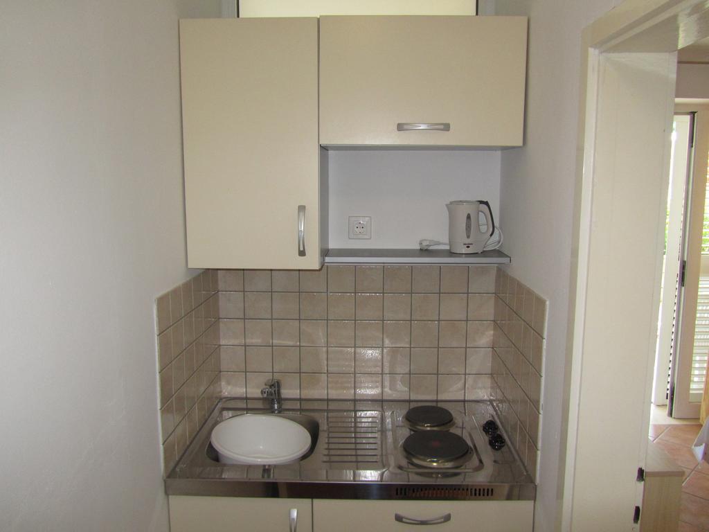 קורצולה Shell Bay Apartments חדר תמונה